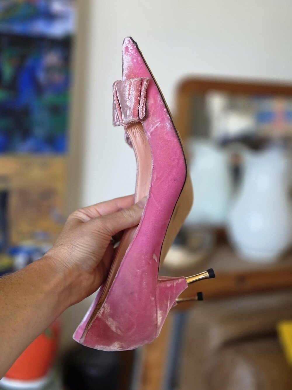 Rochas Paris Pink Velvet Pointed Kitten Heel Pumps with Bow Accent - Picture 5 of 7